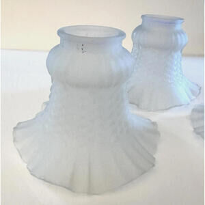 2-1/4-Inch Satin Glass Crimp Shade